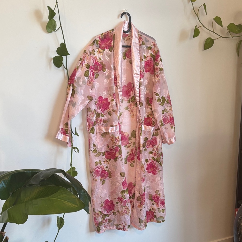 100% Silk Vintage Pink Floral Robe